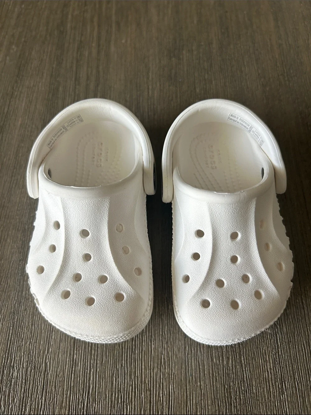 CROCS  Kids Classic Clog Sage White Slip, Like New, Sz. C5.